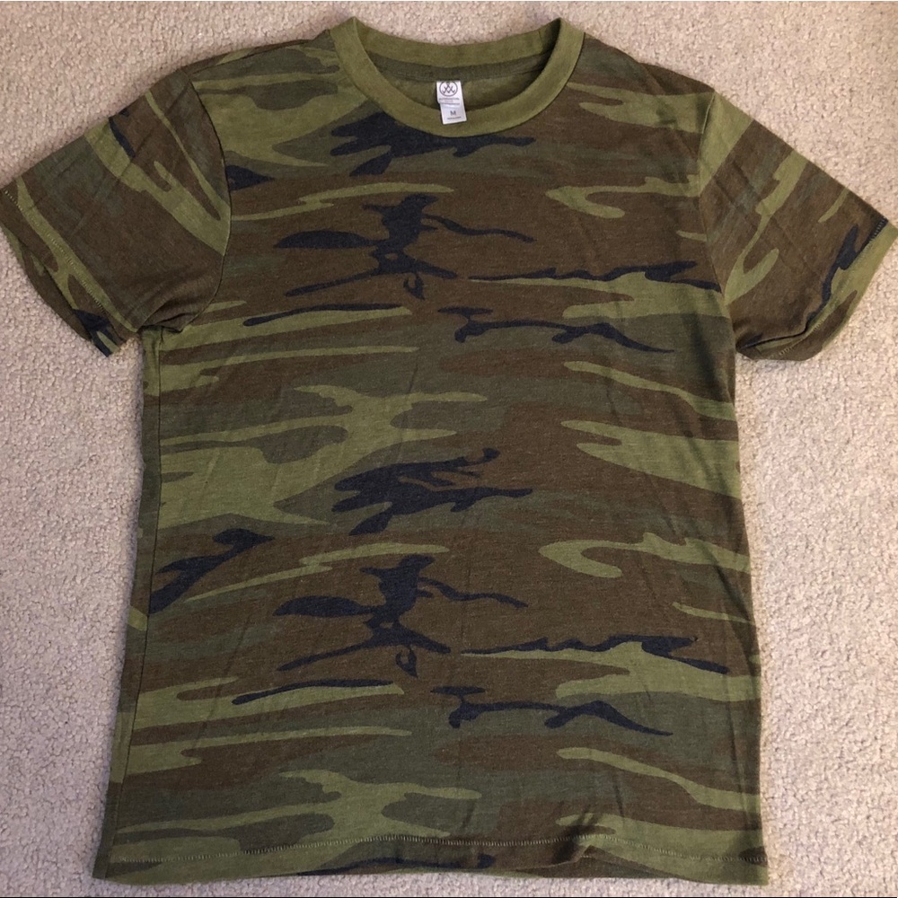 Alternative Apparel Camo T-Shirt Men’s Med